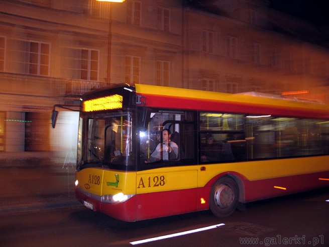 FACTORY Warszawa Ursus dojazd autobusem: linie 194, 177, 196, 394, 716 przystanek ...